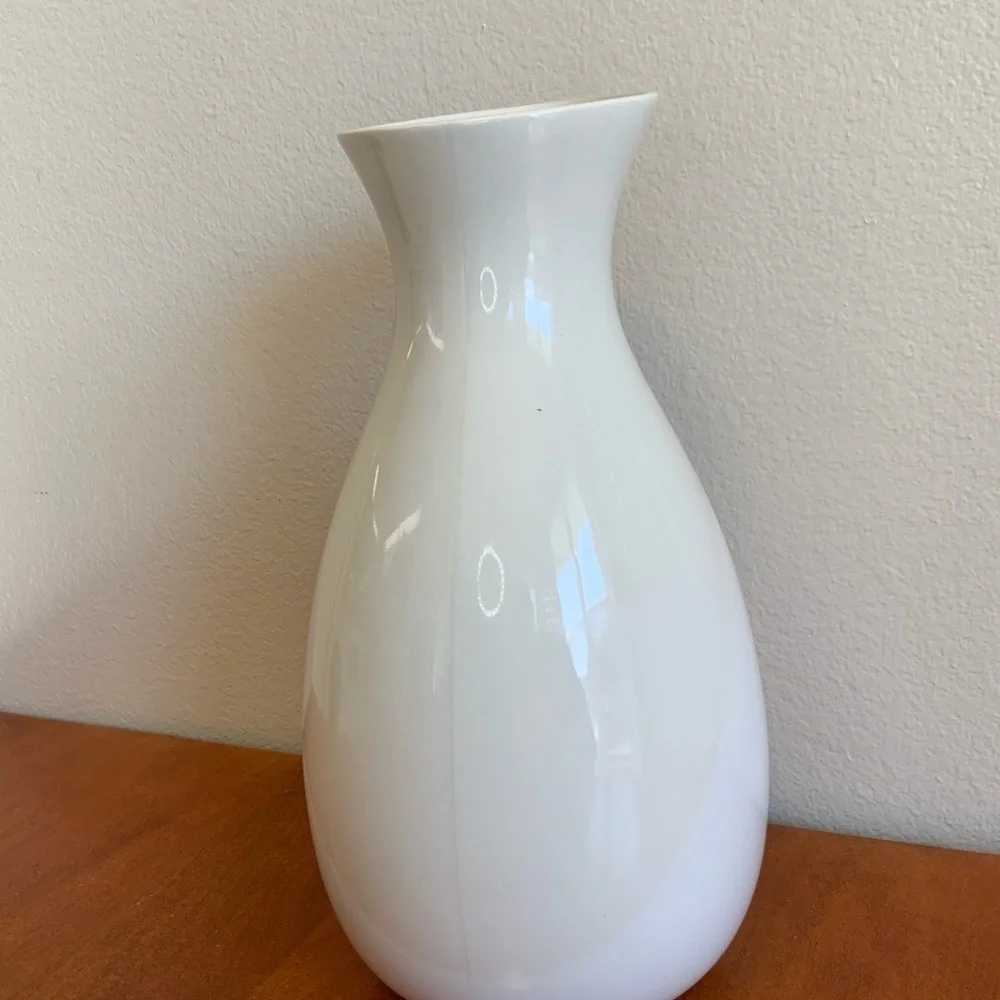 Richard Brendon Creamware Modernist Carafe